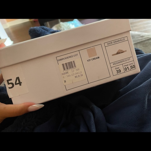 DIOR. - Picture 3 of 4